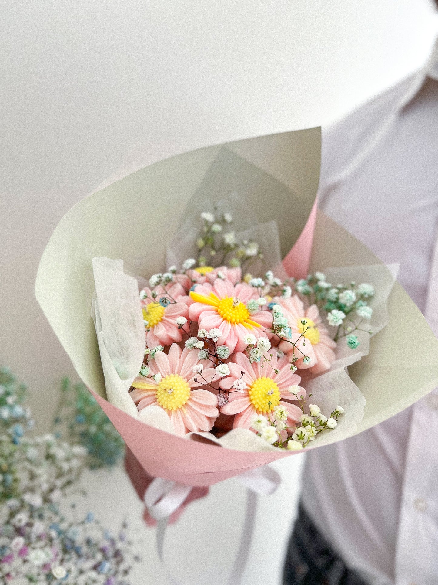 Candle camomille bouquet