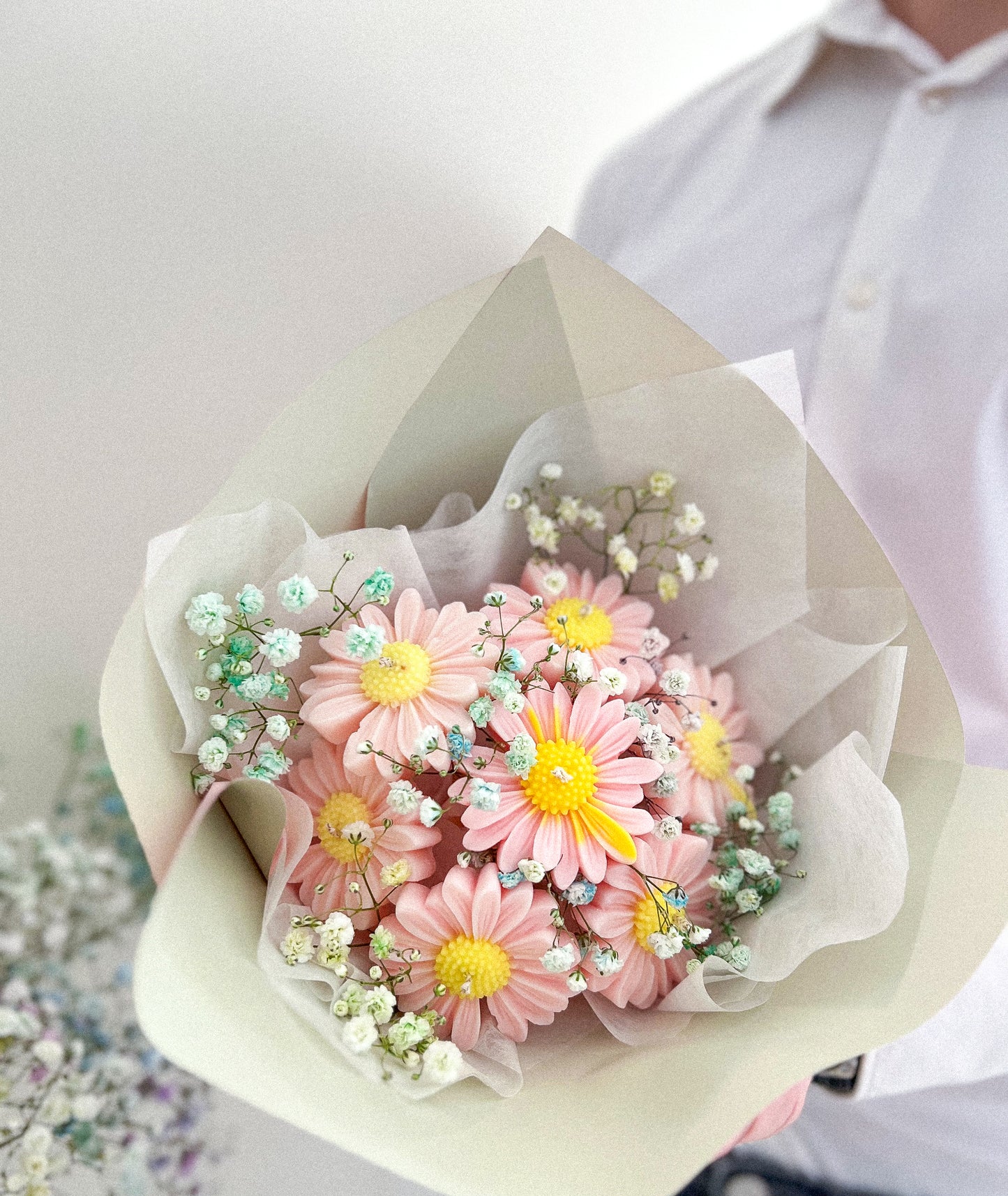Candle camomille bouquet