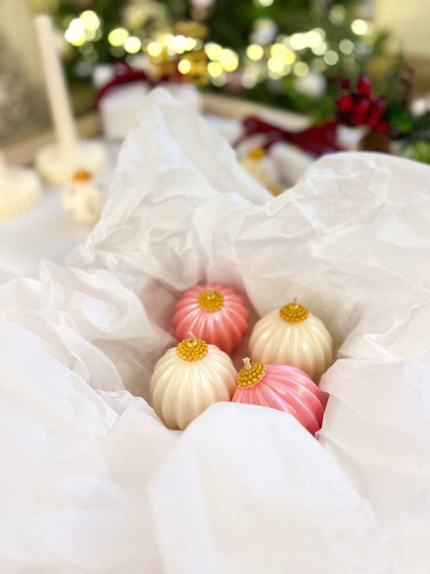 Glossy "Ceramic" Christmas Ball